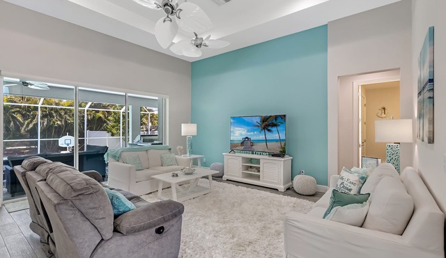 Gorgeous 4 bed 3 bath home with Indoor/Outdoor Living, Private Pool & Hot Tub