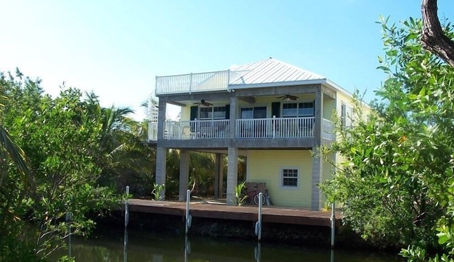 Gorgeous Canal Front Home! Come stay at 'Casa Key Ramrod'