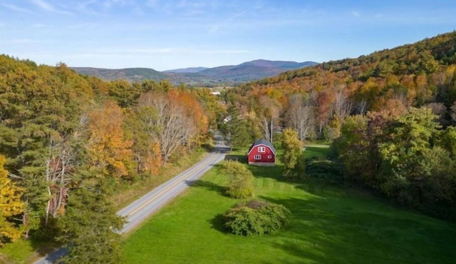 Gorgeous Mountains Views & Private Stream in Secluded Oasis