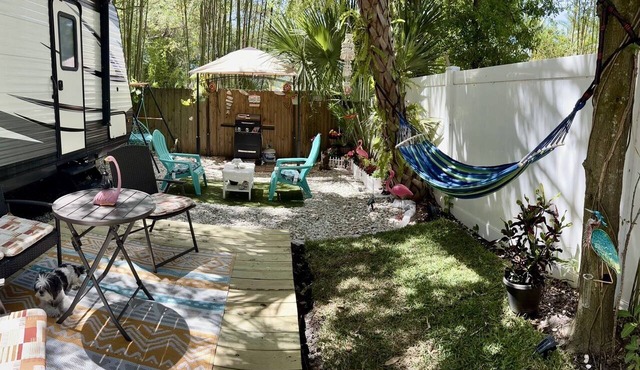 Grand RV Paradise on the Wheels near Clearwater Beaches