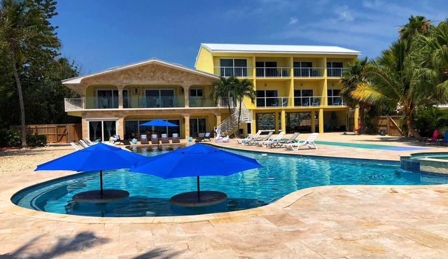 Great Family/Executive Retreat! 14Bd10Bth Home Comfortably Accommodates Up to 30