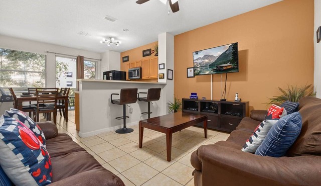 GREAT LOCATION in My Home Away - 3 bed resort townhouse just 1.5 miles from WDW!