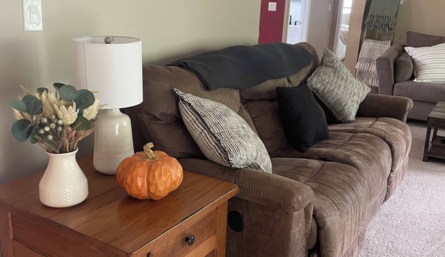 Guest Suite 2-bedrooms with AC, Hot Tub and WiFi in peaceful Matamoras,
