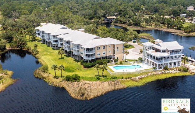 Gulf Breeze #106- Private boat ramp & slip! Balcony overlooking the gulf! WiFi!