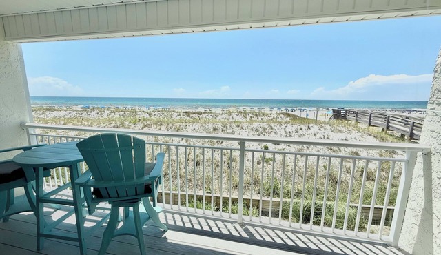 GULF FRONT GORGEOUS VIEW BCH SERVICE INCL. 2ND FLOOR - LAST MINUTE AVAILABILITY