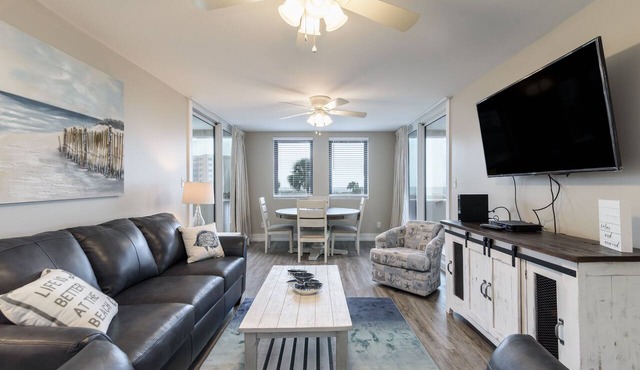 Gulf View at Jetty East! Newly Renovated in 2021! One FREE Beach Chair Setup Dai