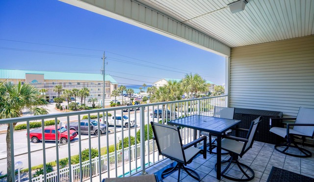 Gulf view, direct beach access, heated pool, hot tub
