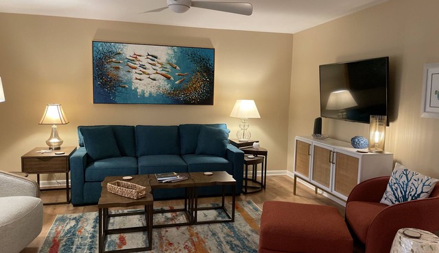 Harbour Views/Queen Bed/1St Floor/1BR Flat w/Sofa Bed/New Walk-in Shower