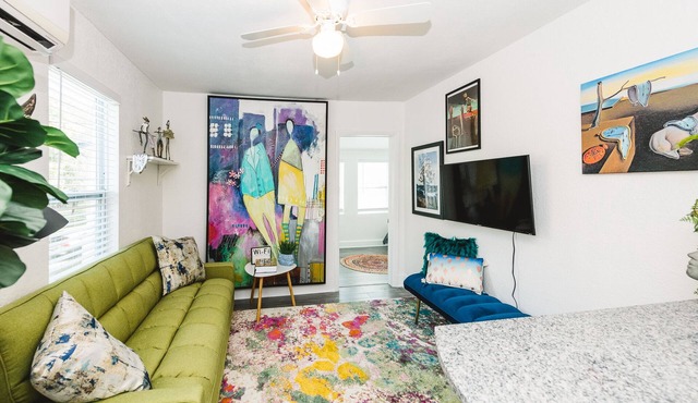 Hello Dali Our Playful Art-Inspired Upstairs Apartment Near Downtown Walkable