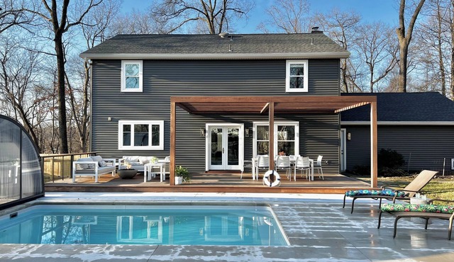 Hershey Getaway, heated year-round pool, privacy, gym, close to all attractions in Hershey