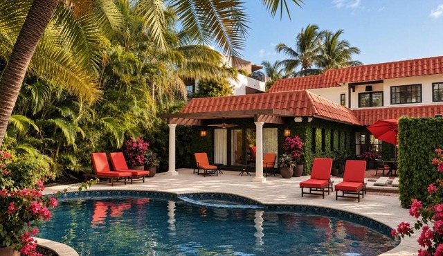 Hideaway & Harbour -5 minute walk to the beach
