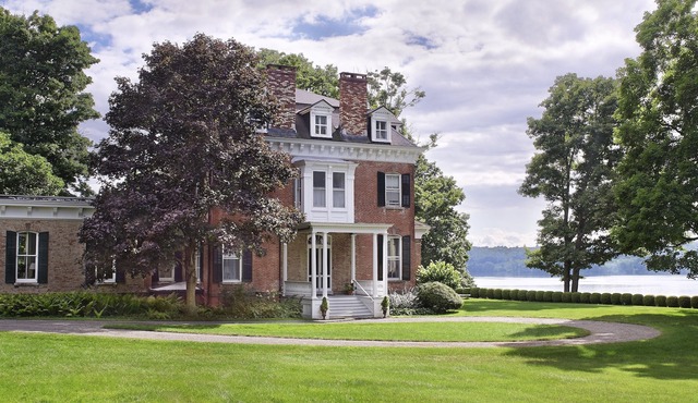 Holcroft On Hudson, 4 Br, Hudson River Manor on 65 acres, with pool