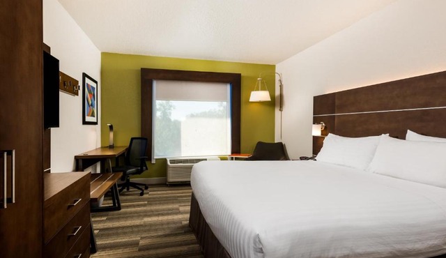 Holiday Inn Express Hotel & Suites Bartow by IHG
