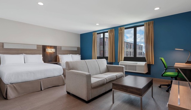 Holiday Inn Express & Suites Bronx - Barnabas area by IHG