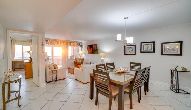 Holiday Surf & Racquet Club by Panhandle Getaways