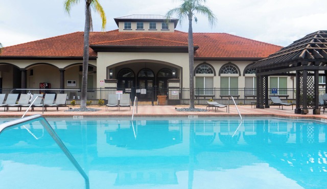 Hot Deal! Disney villa W/Pool & Games!