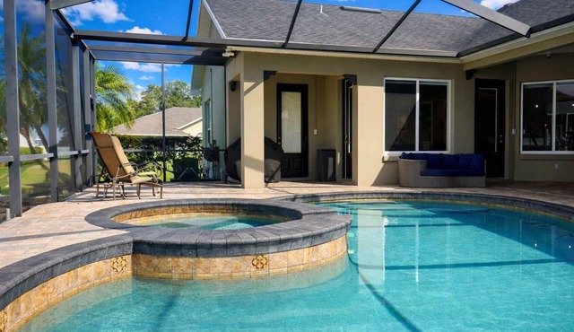 Hot tub retreat - near Tampa & Orlando