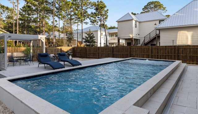 Huge House - Private Pool - Bikes - Pet Friendly