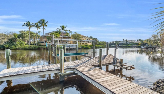 Imperial River Retreat, 1.5m to beach