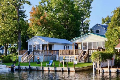 Inn Between Waterfront Cabins