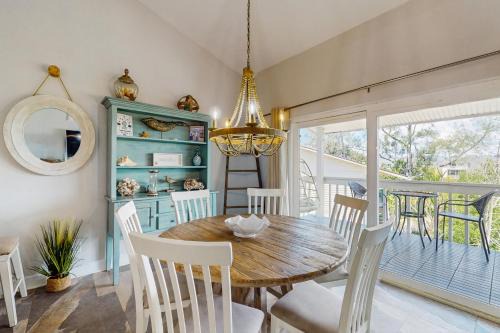 Intercoastal Condo 203