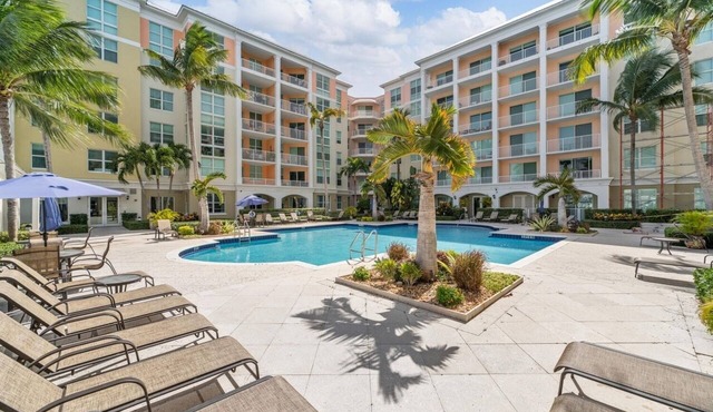 Intercoastal Resort Style Living 2/2 Condo