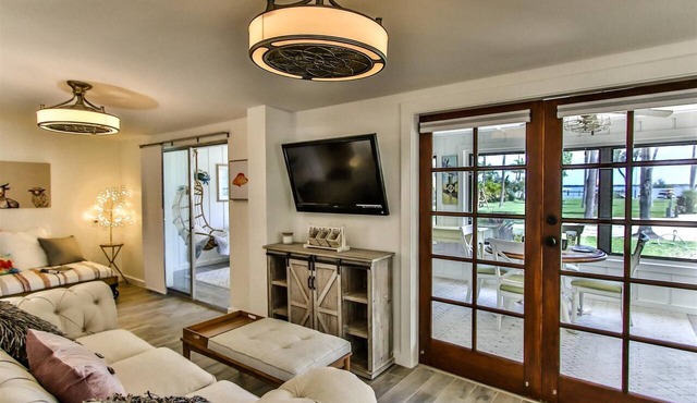 Island View Cottages Sebastian