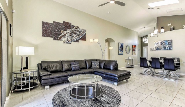 Jabba the House – Southern Pool, Star Wars Themed!