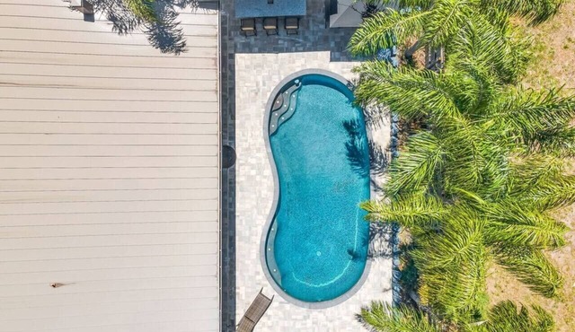 Jax Getaway Heated Pool Near Mayo & Beach