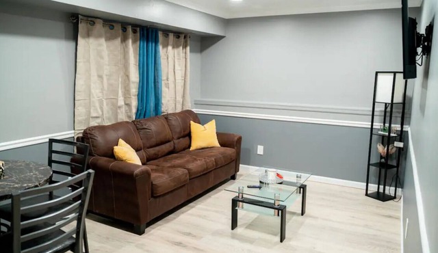 JC Entire Apartment remodeled, close to Airport and Ferry