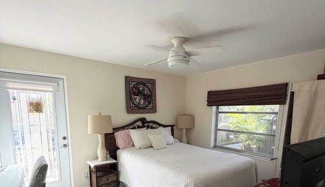 Jupiter Inlet room, walk to everything