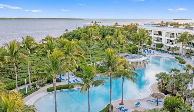 Key Largo Summer Escape Large 4BR/4BA Home in Mariner's Club w best amenities