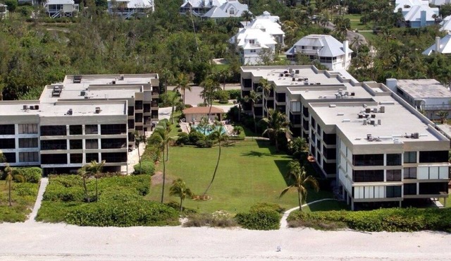 Kings Crown #114 3 Bedrooms 2 Baths Overlooking the water