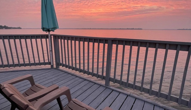 Lake Front Retreat