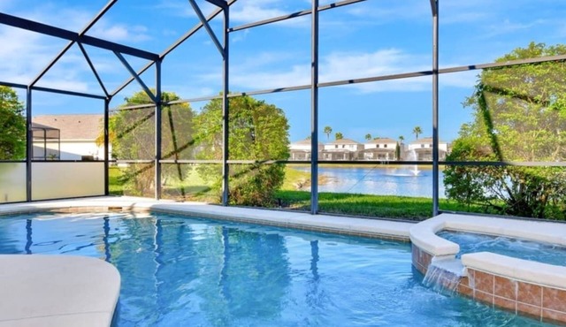 Lakeview Luxury Oasis