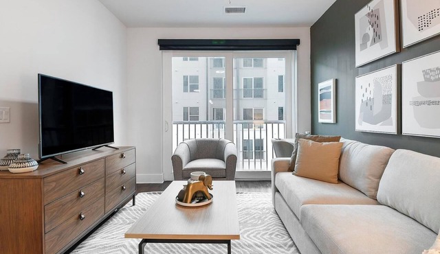 Landing | Amazing 1BD, Gym, Rooftop Lounge