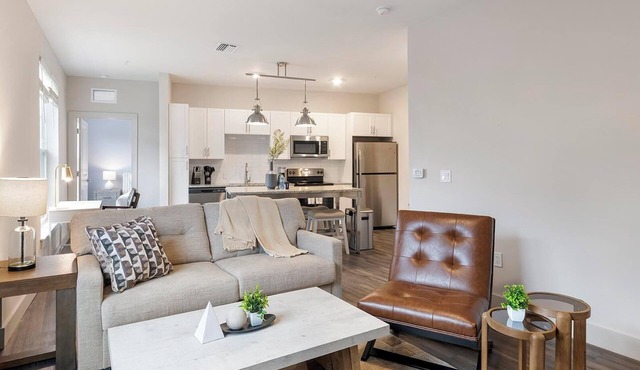 Landing | Amazing 2BD, Game Room, Gym