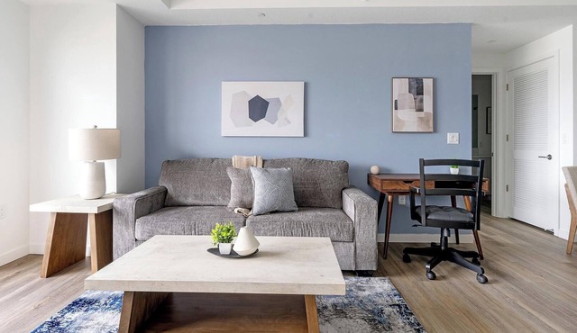 Landing | Amazing 2BD, Pool