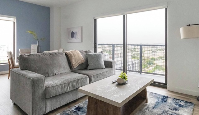Landing | Amazing 2BD, Pool