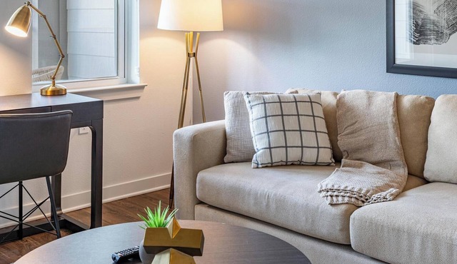 Landing | Beautiful 1BD, Yoga Studio