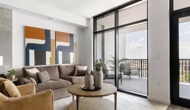 Landing | Beautiful 2BD, Gym