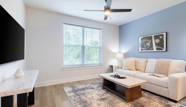 Landing | Chic 1BD, Clubhouse, Yoga Studio