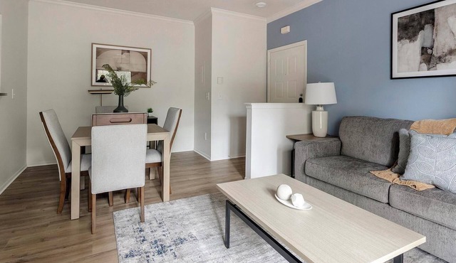 Landing | Chic 1BD, Gym, Clubhouse
