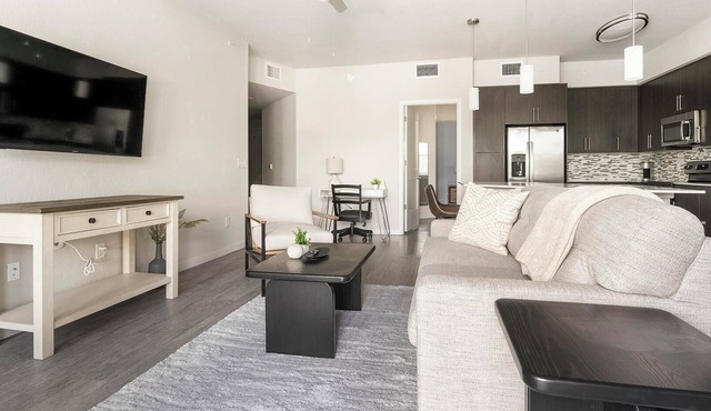 Landing | Chic 2BD, Clubhouse, Gym