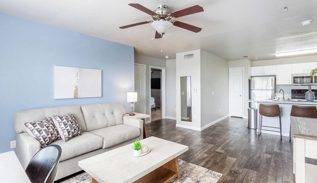 Landing | Chic 2BD, Gym, Clubhouse