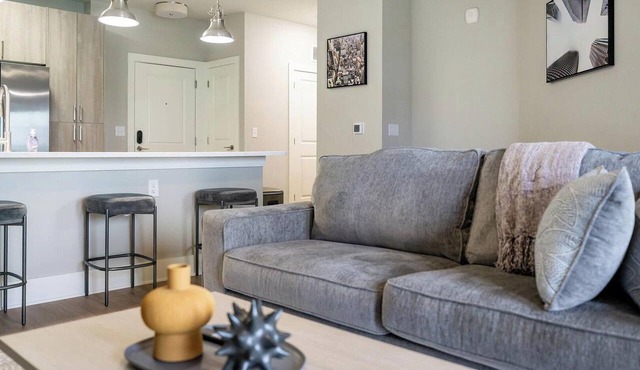 Landing | Incredible 1BD, Gym, Pool
