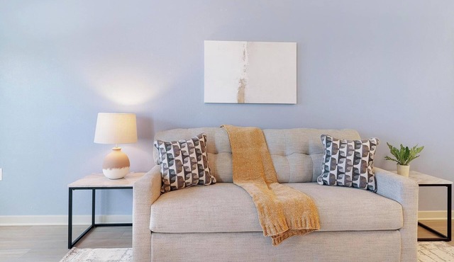 Landing | Incredible 1BD, Gym, Clubhouse