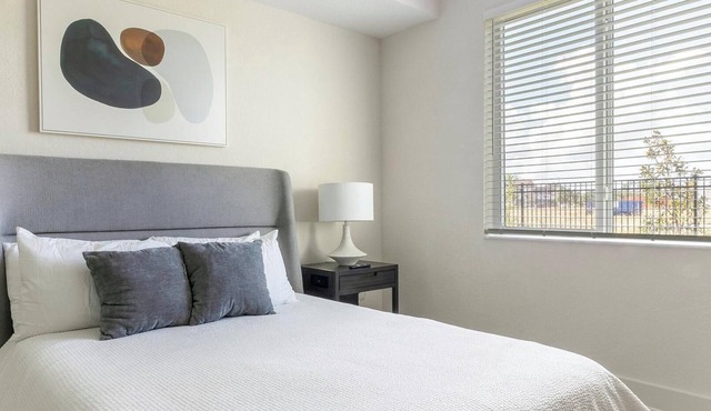 Landing | Incredible 1BD, Yoga Studio, Gym