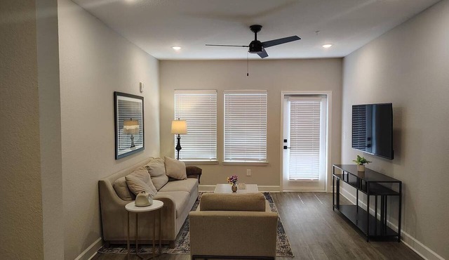 Landing | Incredible 2BD, Gym, Pool