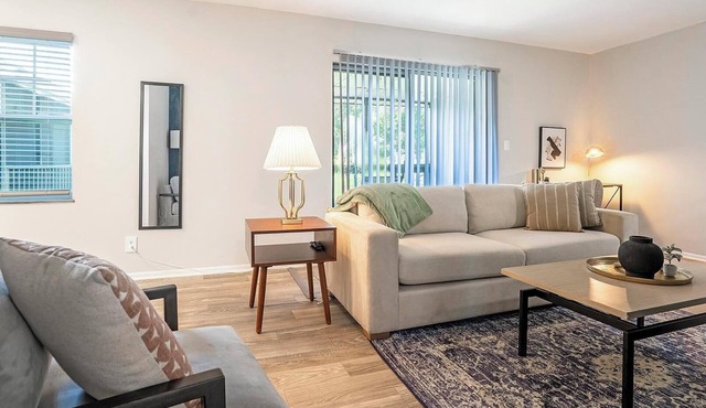 Landing | Modern 2BD, Gym